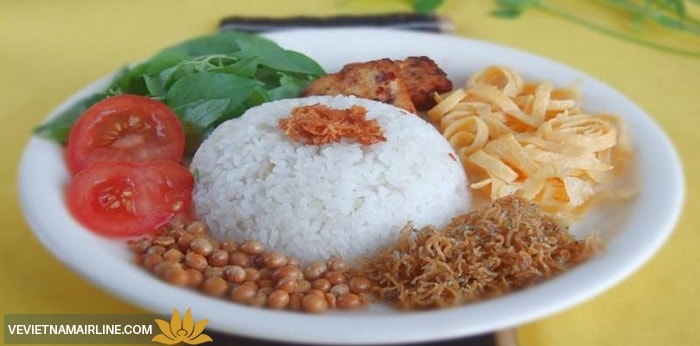 Món cơm nước cốt dừa thơm lừng Nasi Uduk